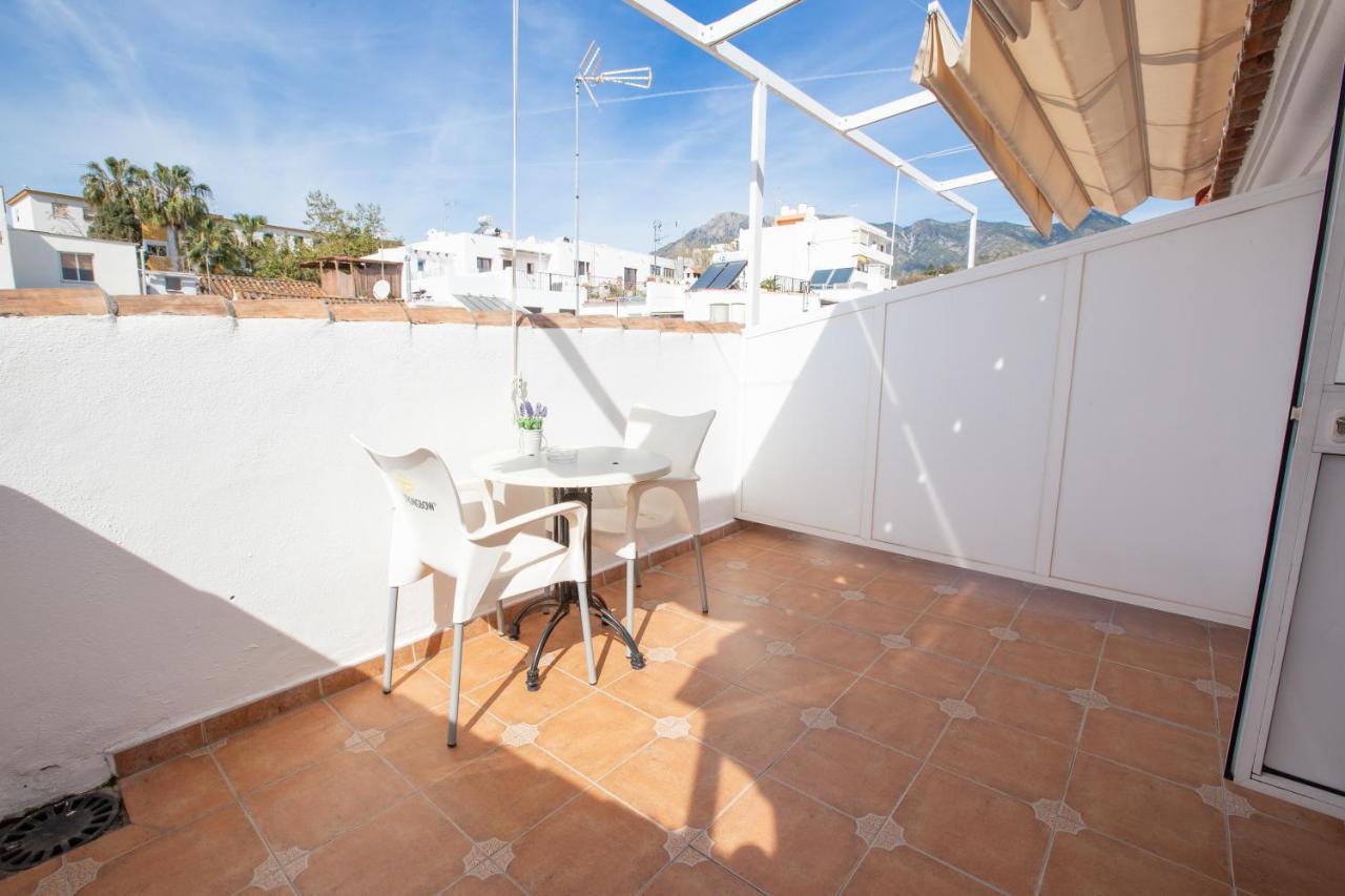 Hostal El Gallo Marbella Exterior photo
