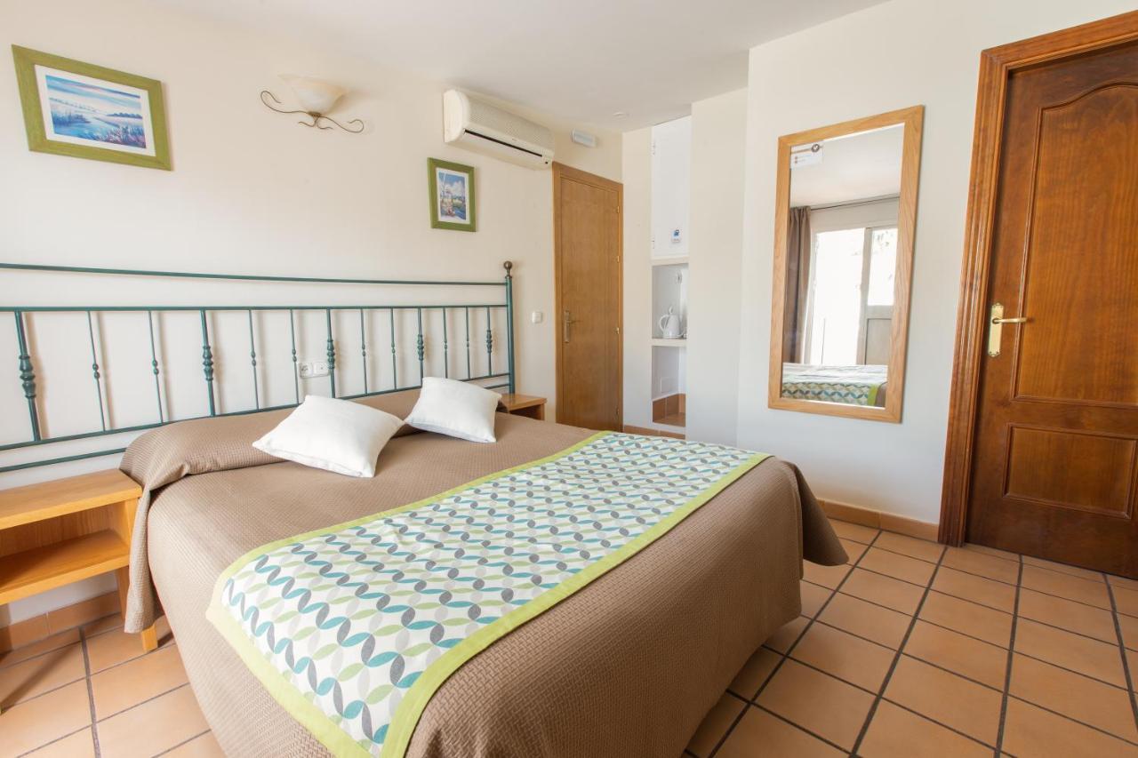 Hostal El Gallo Marbella Exterior photo