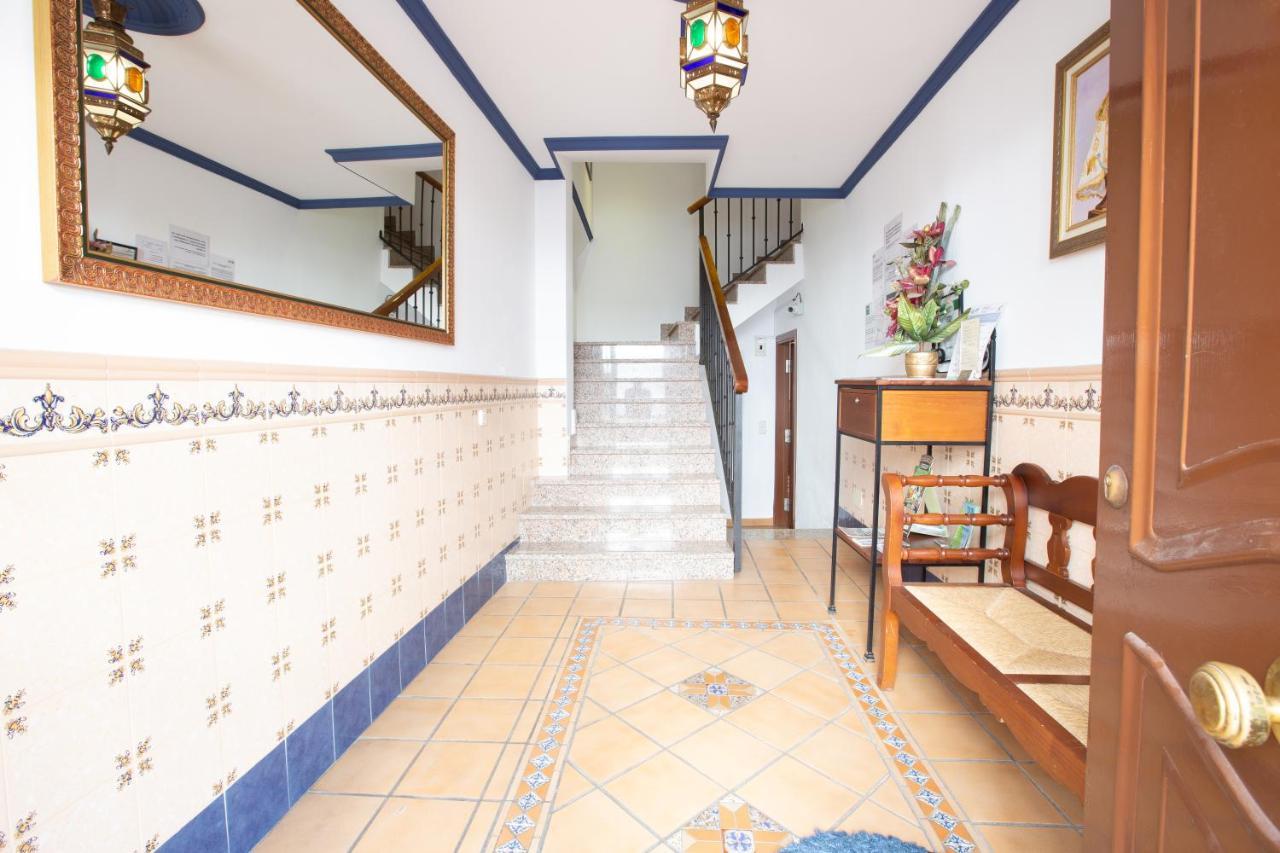 Hostal El Gallo Marbella Exterior photo